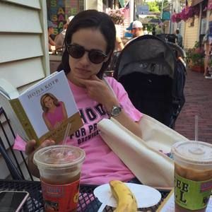 Meet your Posher, Dana